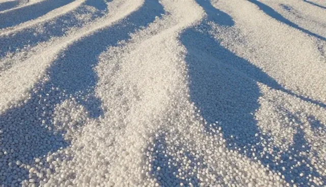 化工产品研发中的操作规范:两种做法的对比与取舍
